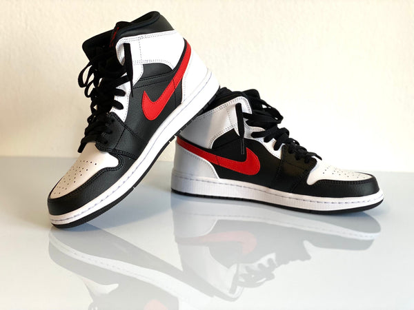 Air Jordan 1 Black Chile Red White